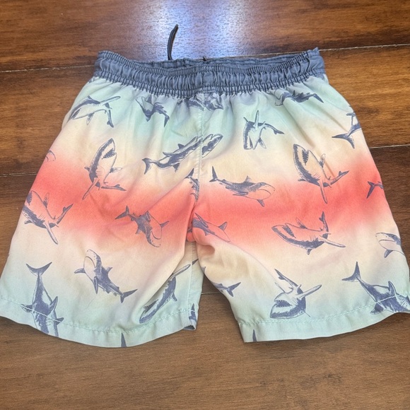 **Bundle** Kids Ocean-Themed Clothing Plus Joggers Size 5/6 - Picture 3 of 11